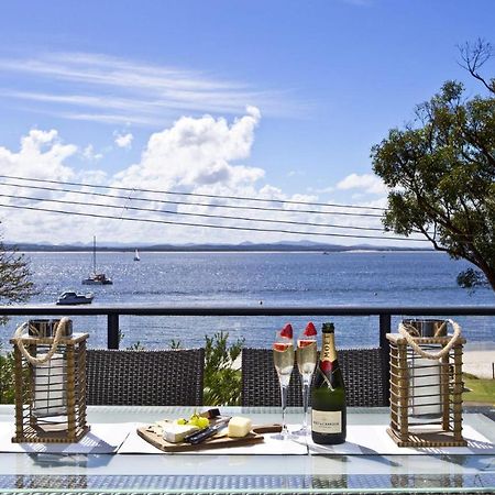 Dutchie'S Dream - Glorious Views And Opposite Dutchies Beach 尼尔森湾 外观 照片