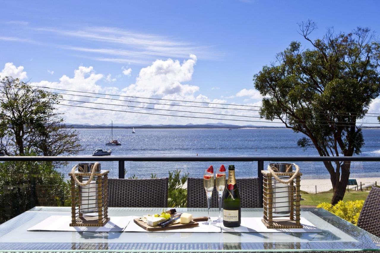 Dutchie'S Dream - Glorious Views And Opposite Dutchies Beach 尼尔森湾 外观 照片