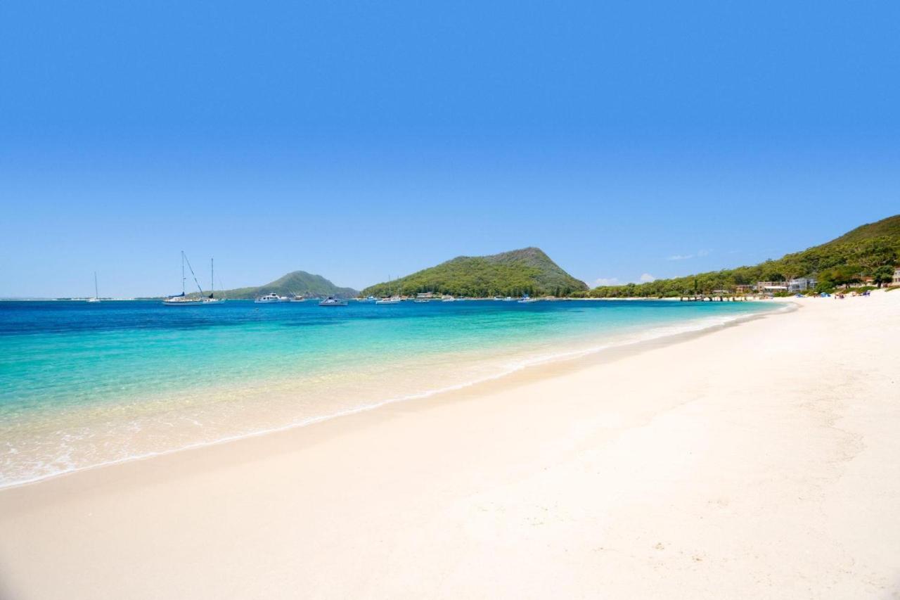 Dutchie'S Dream - Glorious Views And Opposite Dutchies Beach 尼尔森湾 外观 照片
